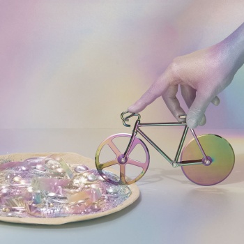 doiy_pizzasnijder_racefiets_regenboog_setting